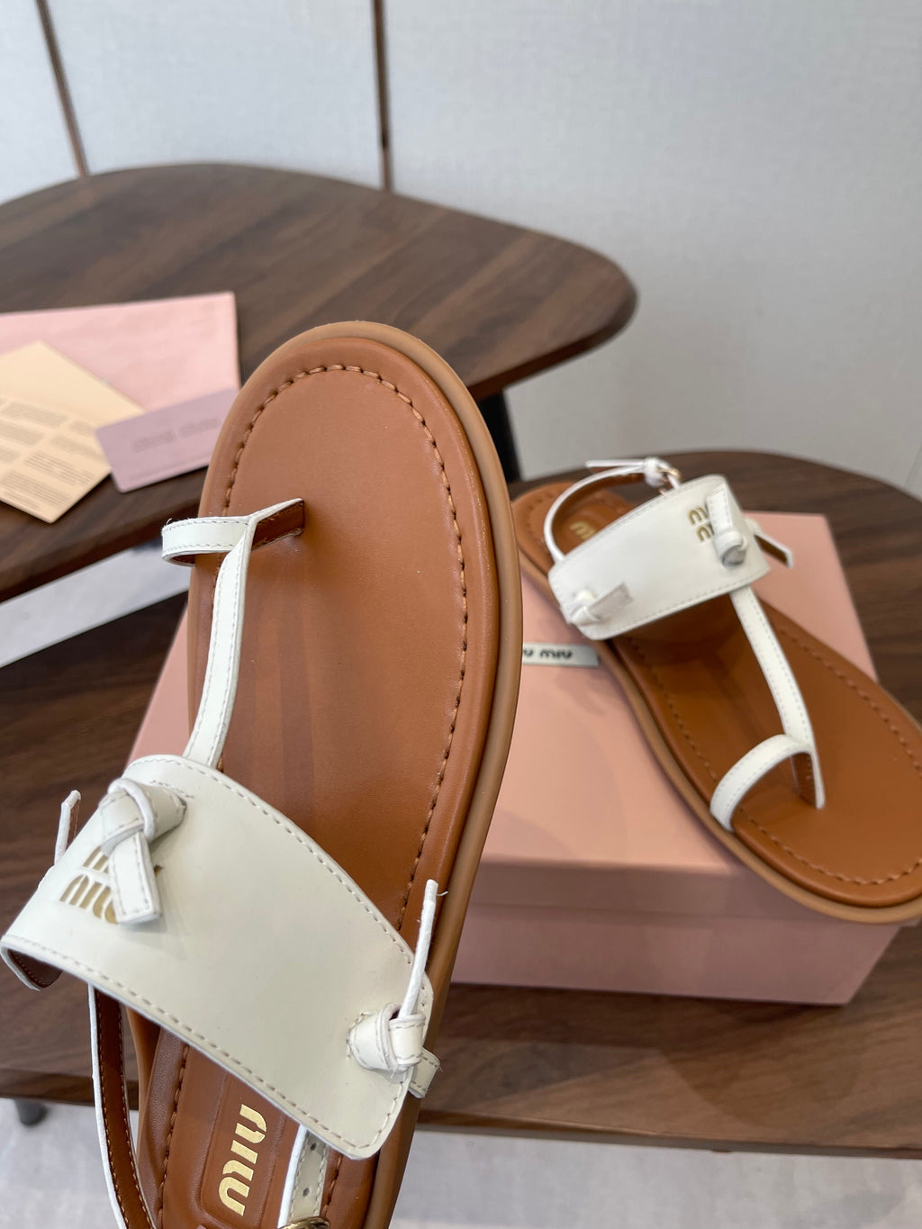 MIUMIU 26S FLIP FLOPS IN WHITE AND TAN BROWN CALFSKIN