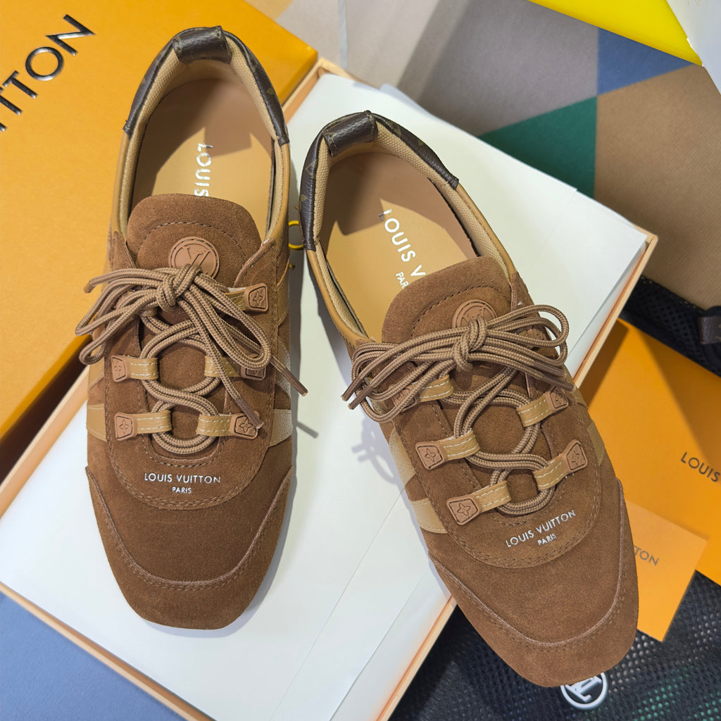 LV 26S SNEAKERINA SNEAKERS IN CARAMEL BROWN SUEDE AND CALFSKIN