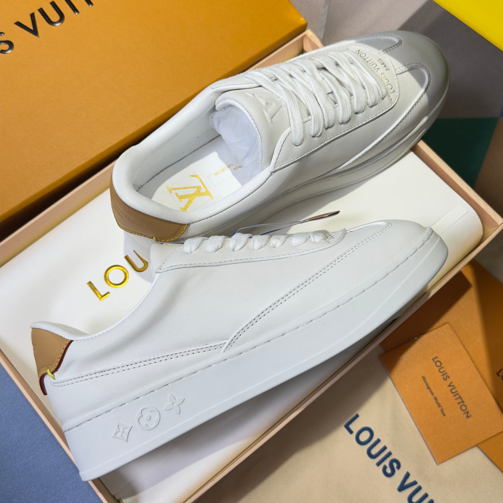 LV 26S LOW TOP SNEAKERS IN WHITE CALFSKIN