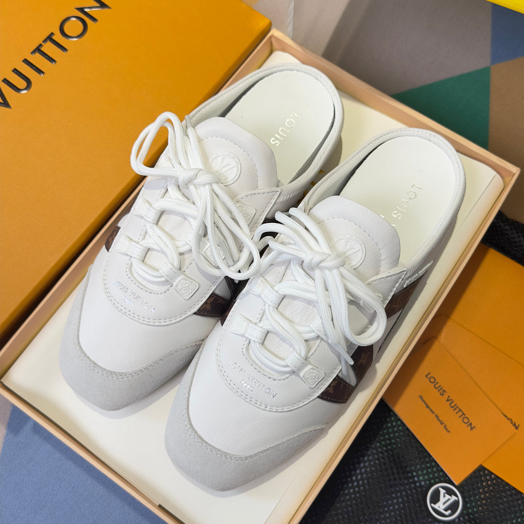 LV 26S LACE UP MULE SNEAKERS IN WHITE CALFSKIN AND BROWN MONOGRAM CANVAS