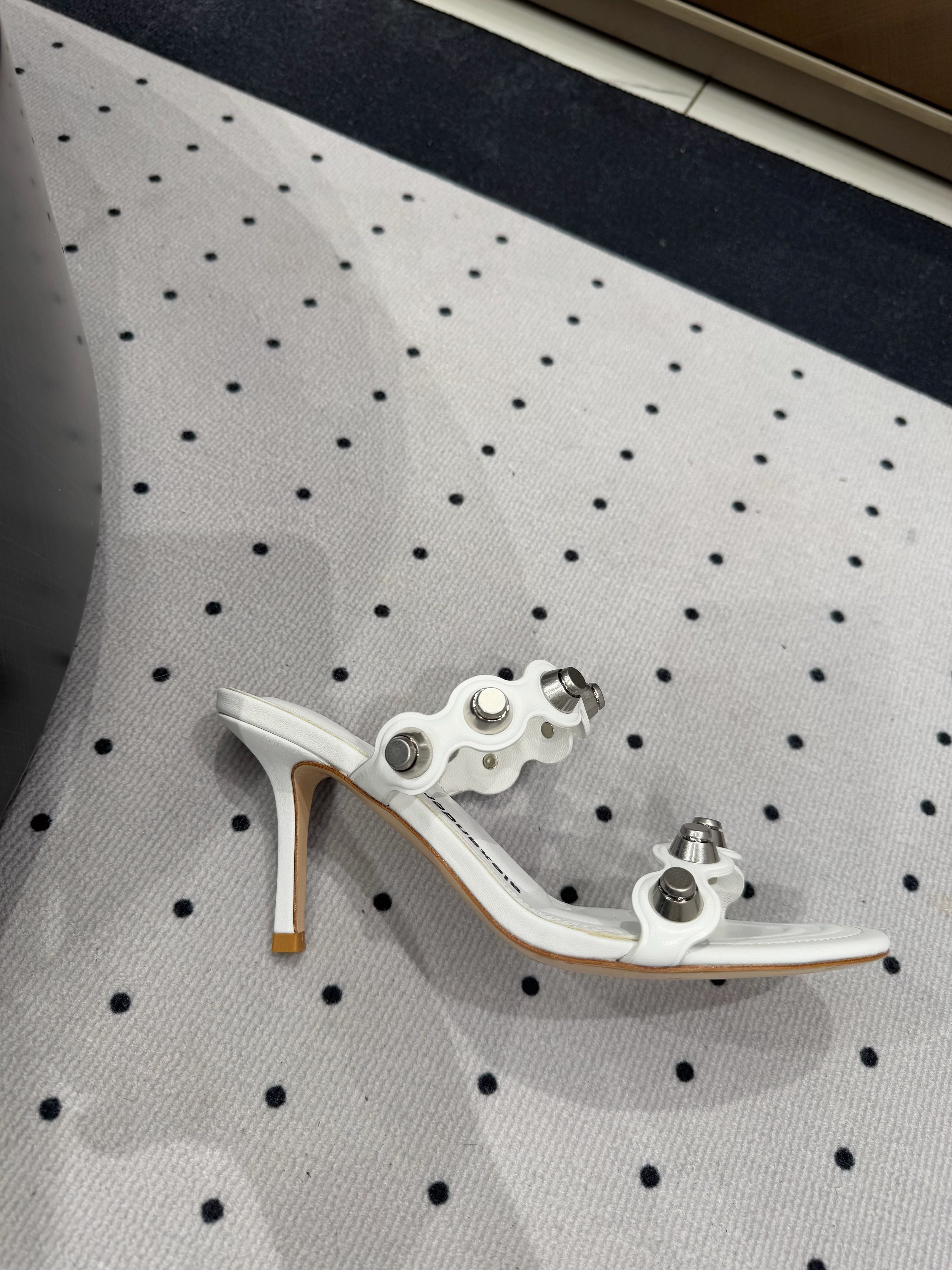 RIOT 80 MM SANDAL IN WHITE LAMBSKIN