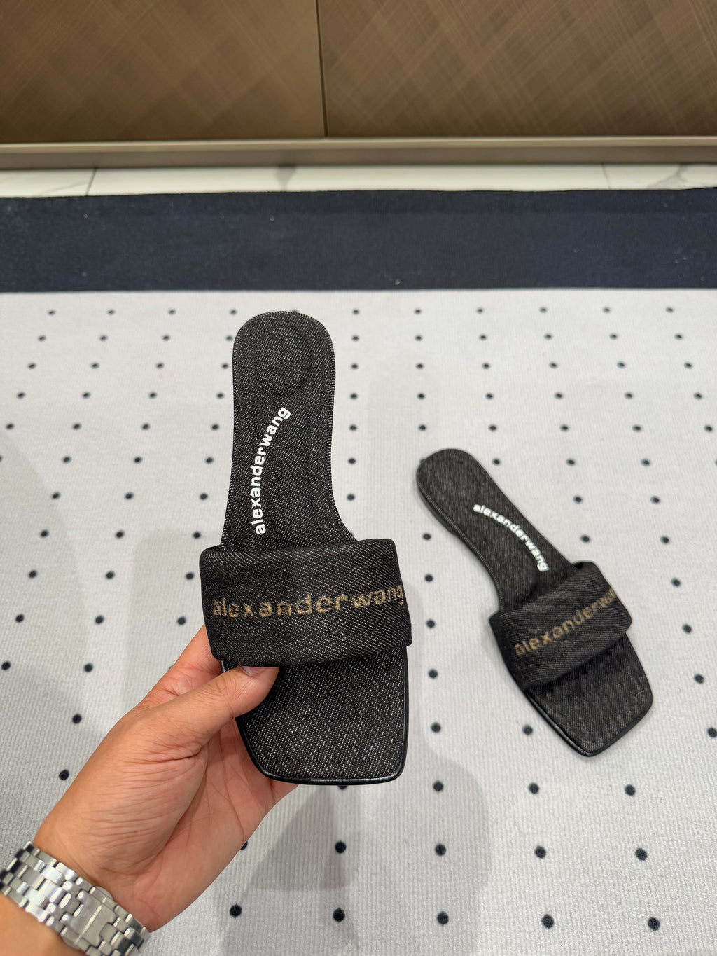 VY POOL SANDAL IN BLACK DENIM