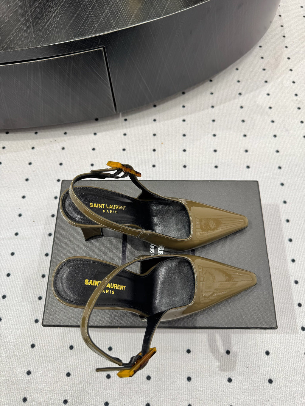 YSL 26S SLINGBACK HEELS 105 MM IN OLIVE GREEN GLOSSY CALFSKIN WITH BUCKLE CLOSURE