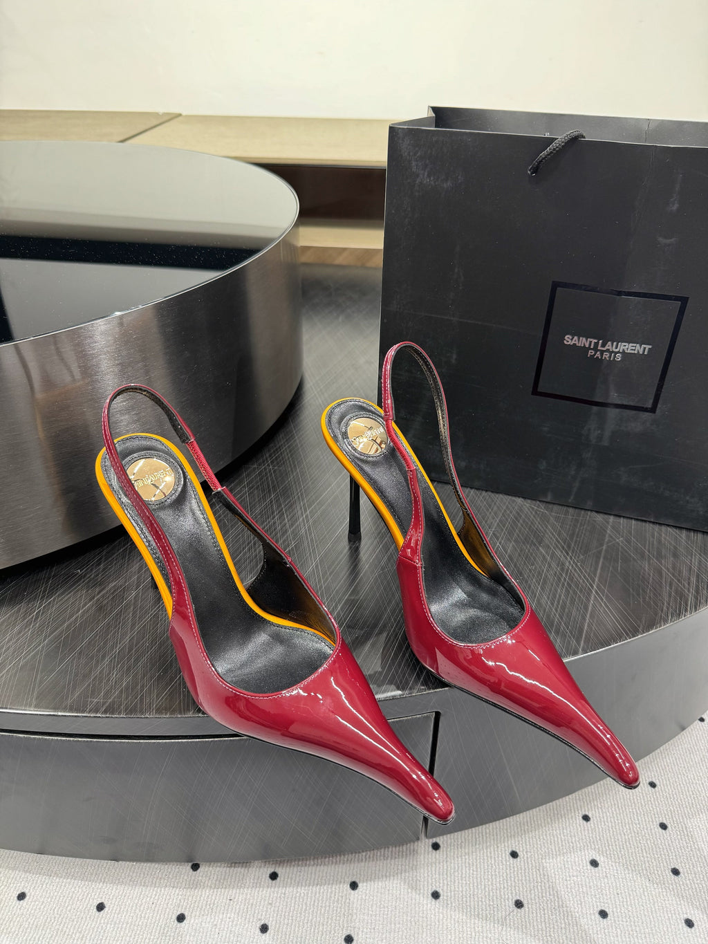 YSL 26S POINTED-TOE SLINGBACK HEELS 105 MM IN DARK RED AND ORANGE PATENT CALFSKIN STYLE 3