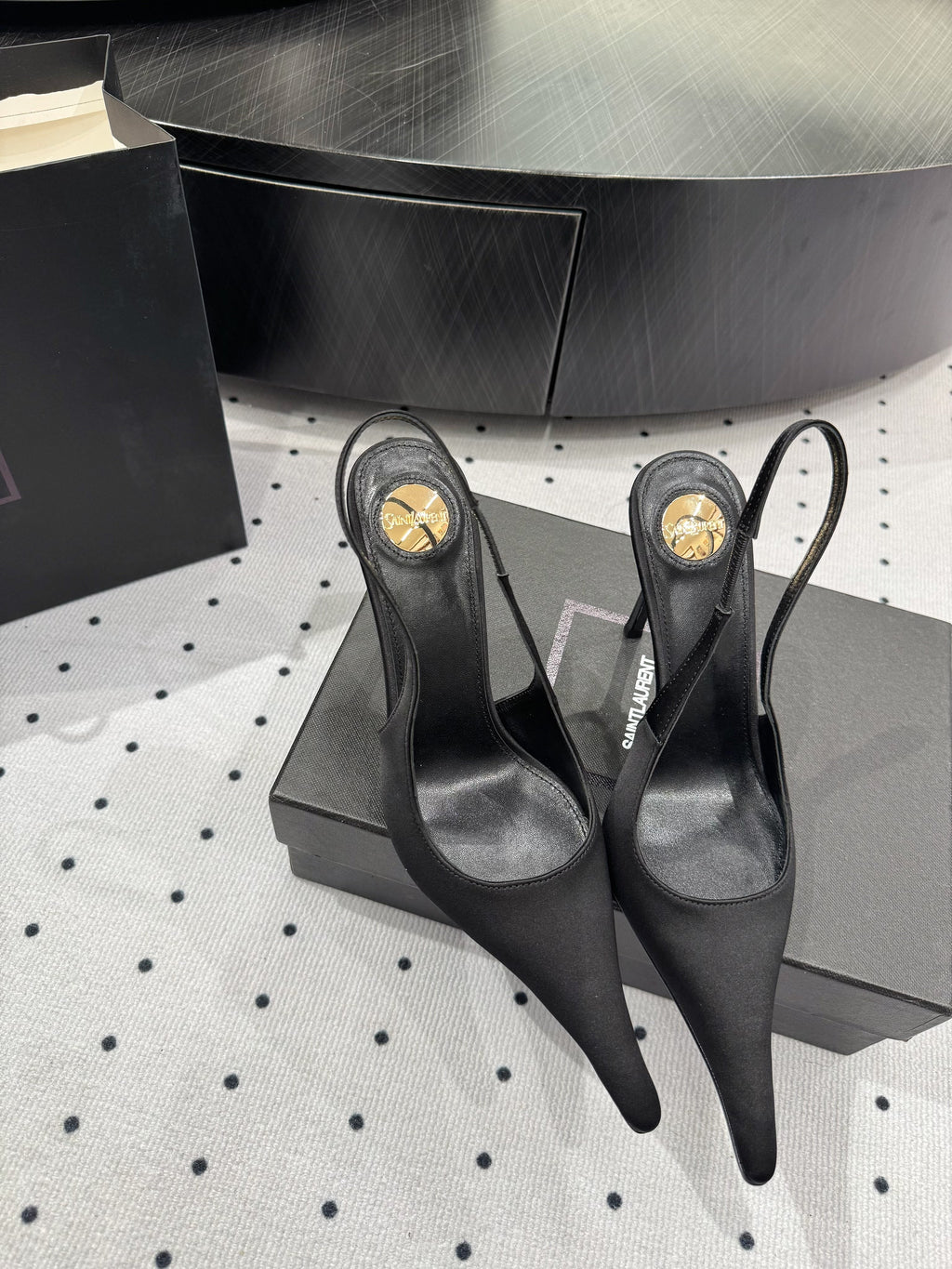YSL 26S POINTED-TOE SLINGBACK HEELS 105 MM IN BLACK SATIN