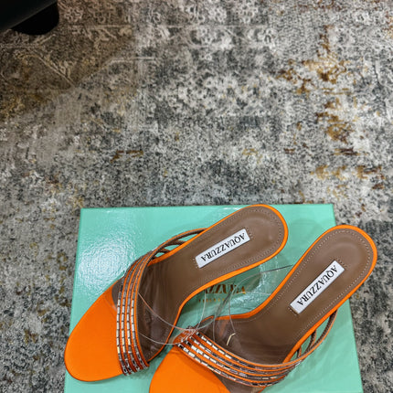 AQUAZZURA 26S CRYSTAL MULES 90 MM IN ORANGE SATIN