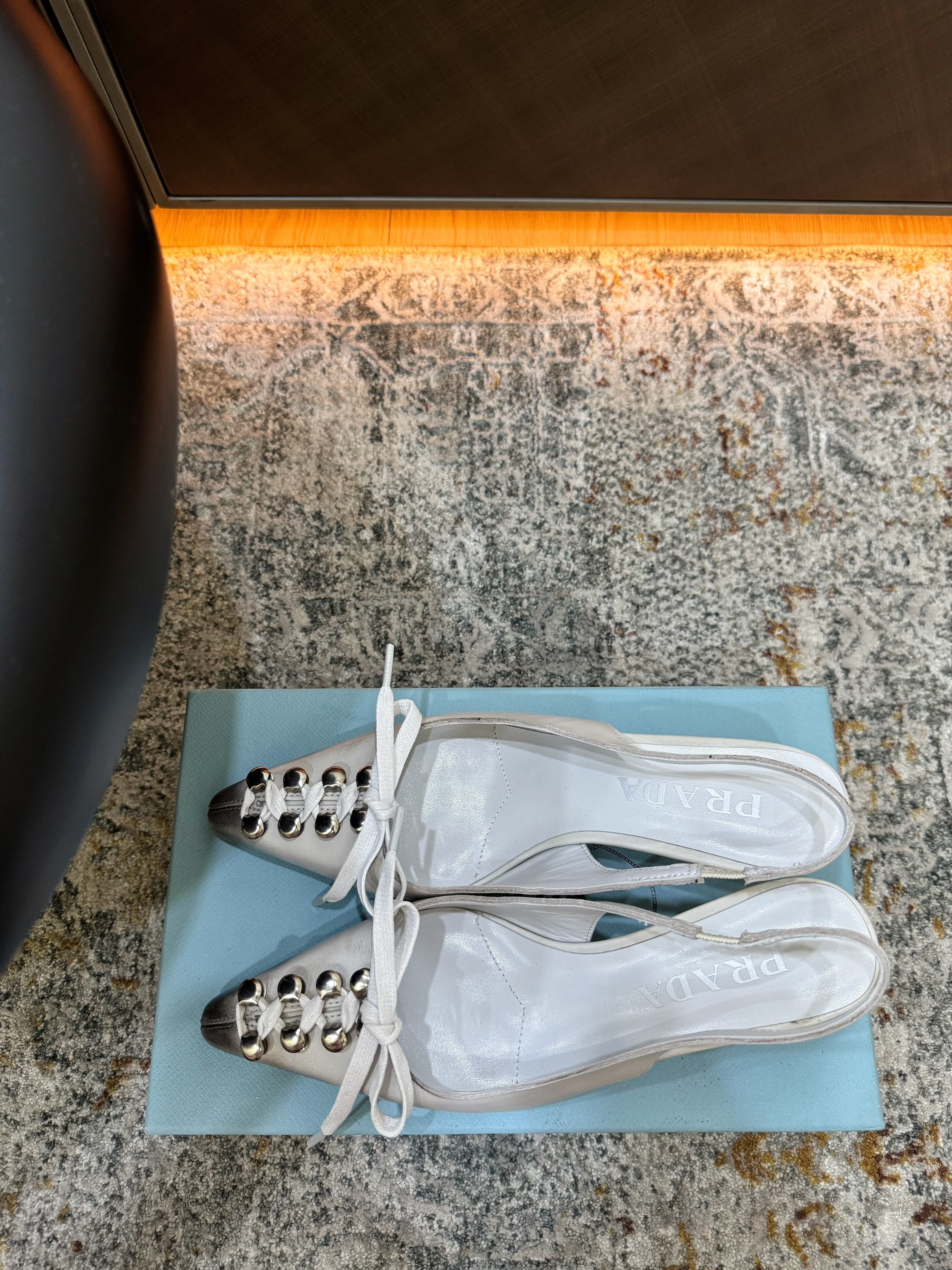 PRADA 26S POINTED TOE LACE UP SLINGBACK PUMPS 55MM IN WHITE CALFSKIN