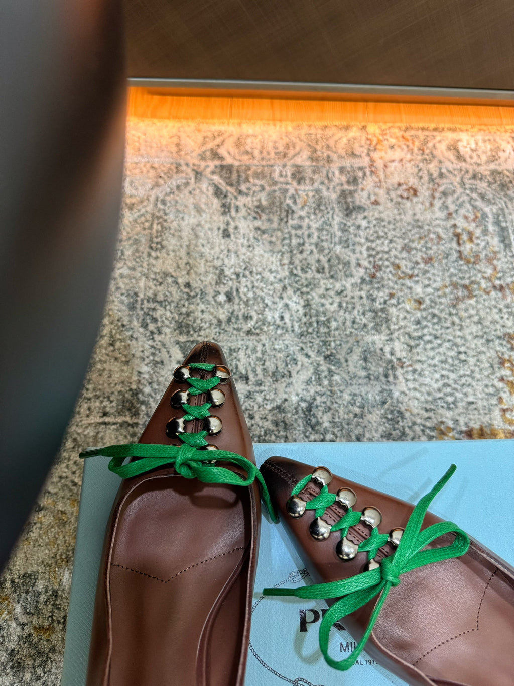 PRADA 26S LACE UP STUDDED PUMPS 55MM IN DARK BROWN CALFSKIN WITH GREEN LACES