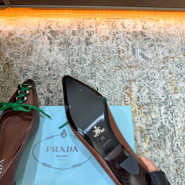 PRADA 26S LACE UP STUDDED PUMPS 55MM IN DARK BROWN CALFSKIN WITH GREEN LACES