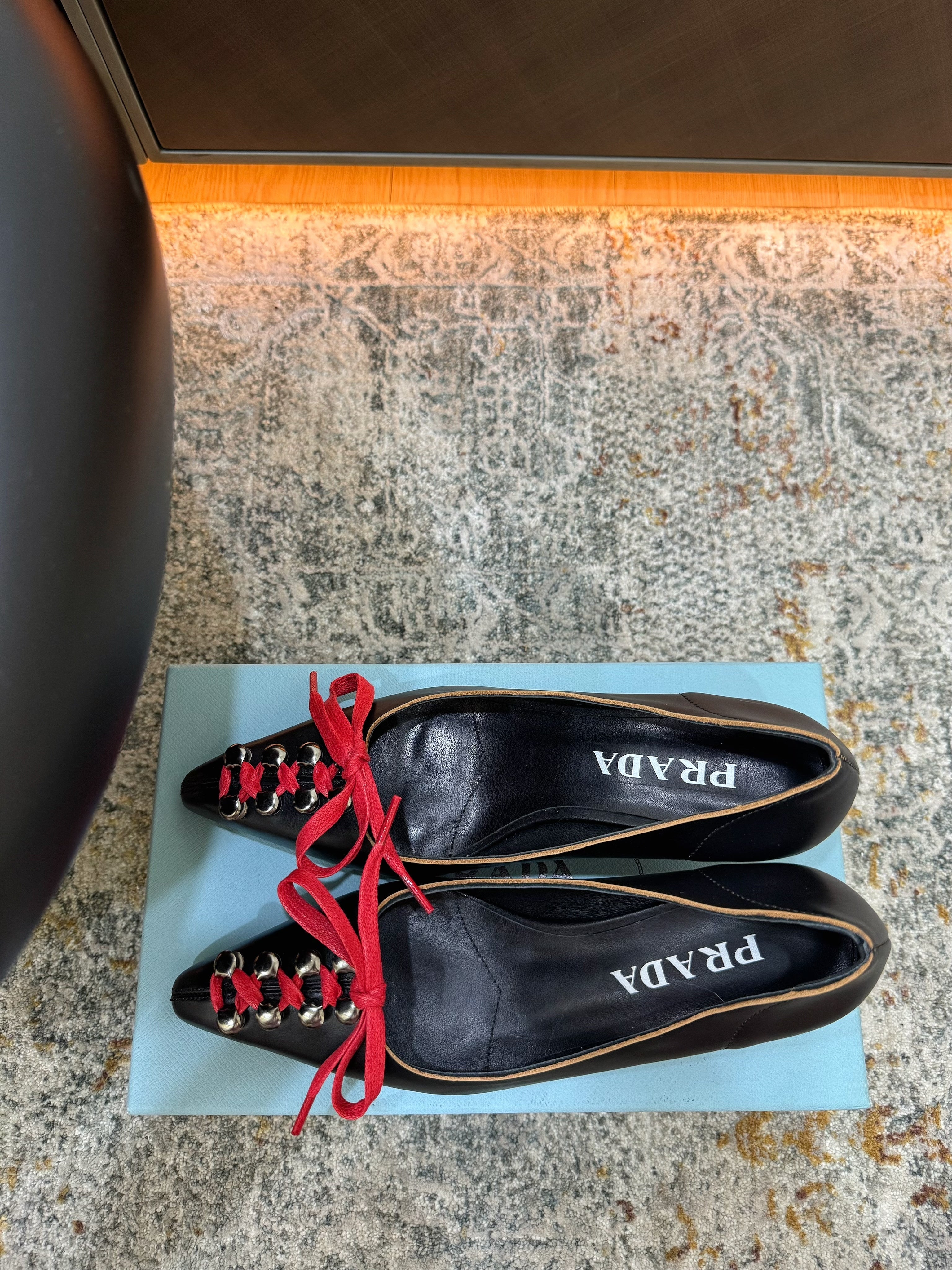 PRADA 26S  LACE UP STUDDED PUMPS 55MM IN BLACK CALFSKIN WITH RED LACES