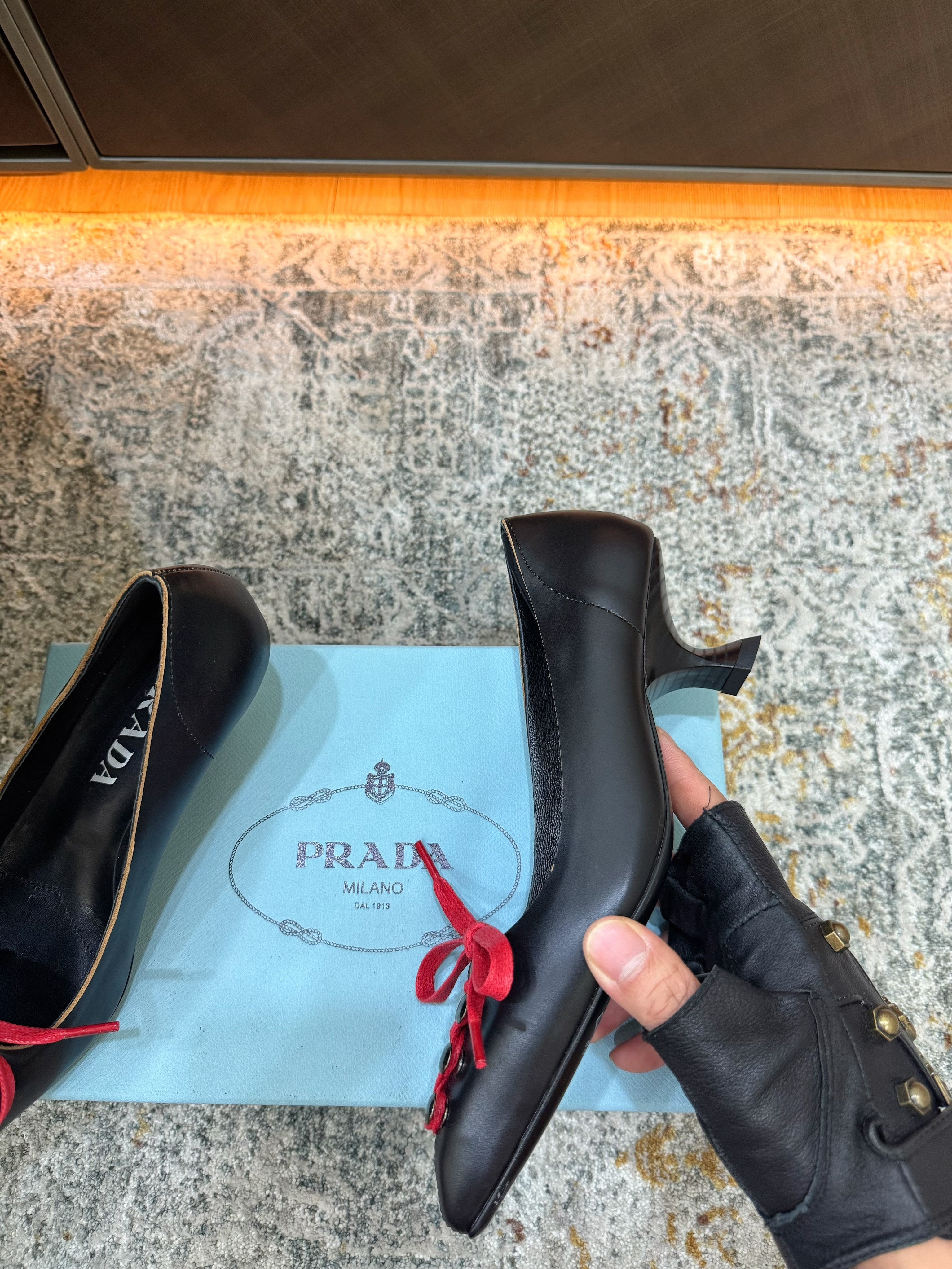 PRADA 26S  LACE UP STUDDED PUMPS 55MM IN BLACK CALFSKIN WITH RED LACES
