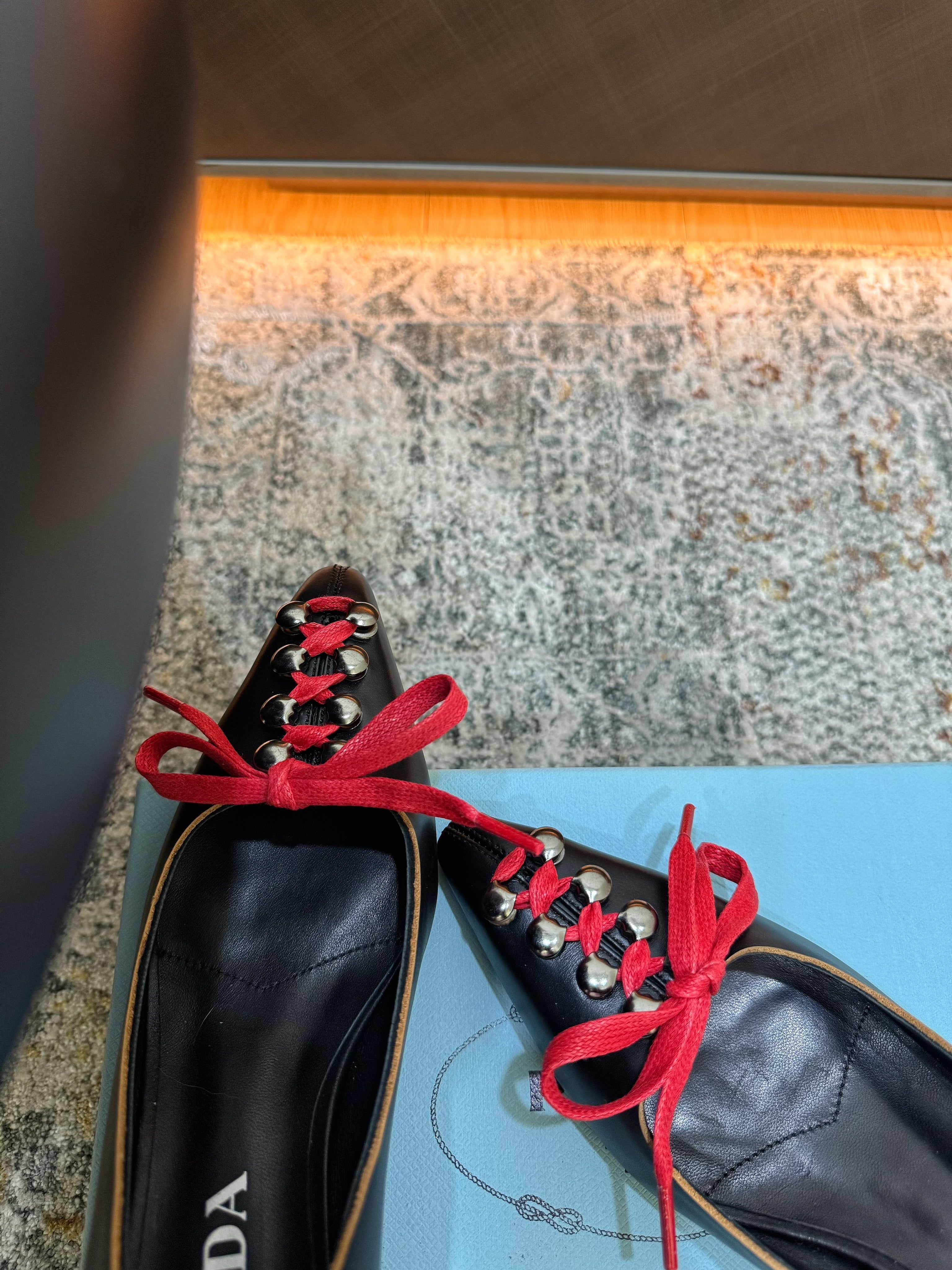 PRADA 26S  LACE UP STUDDED PUMPS 55MM IN BLACK CALFSKIN WITH RED LACES