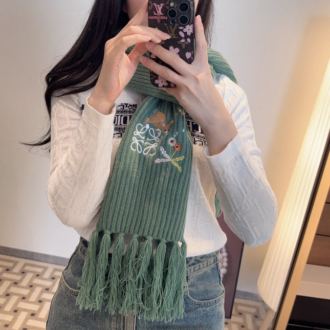 LOEWE 26S SCARF 200 IN CASHMERE 128242