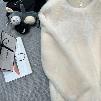 CHANEL 25S SHEEP FUR COAT 506