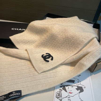 CHANEL 25S SCARF 200 IN CASHMERE 932411