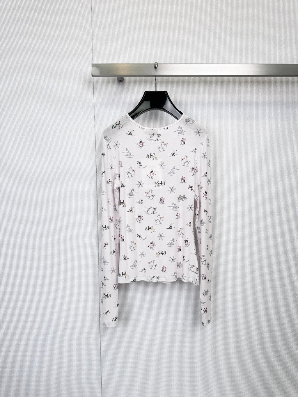CHANEL 25S LIGHTWEIGHT ROUND-NECK KNIT SWEATER 379