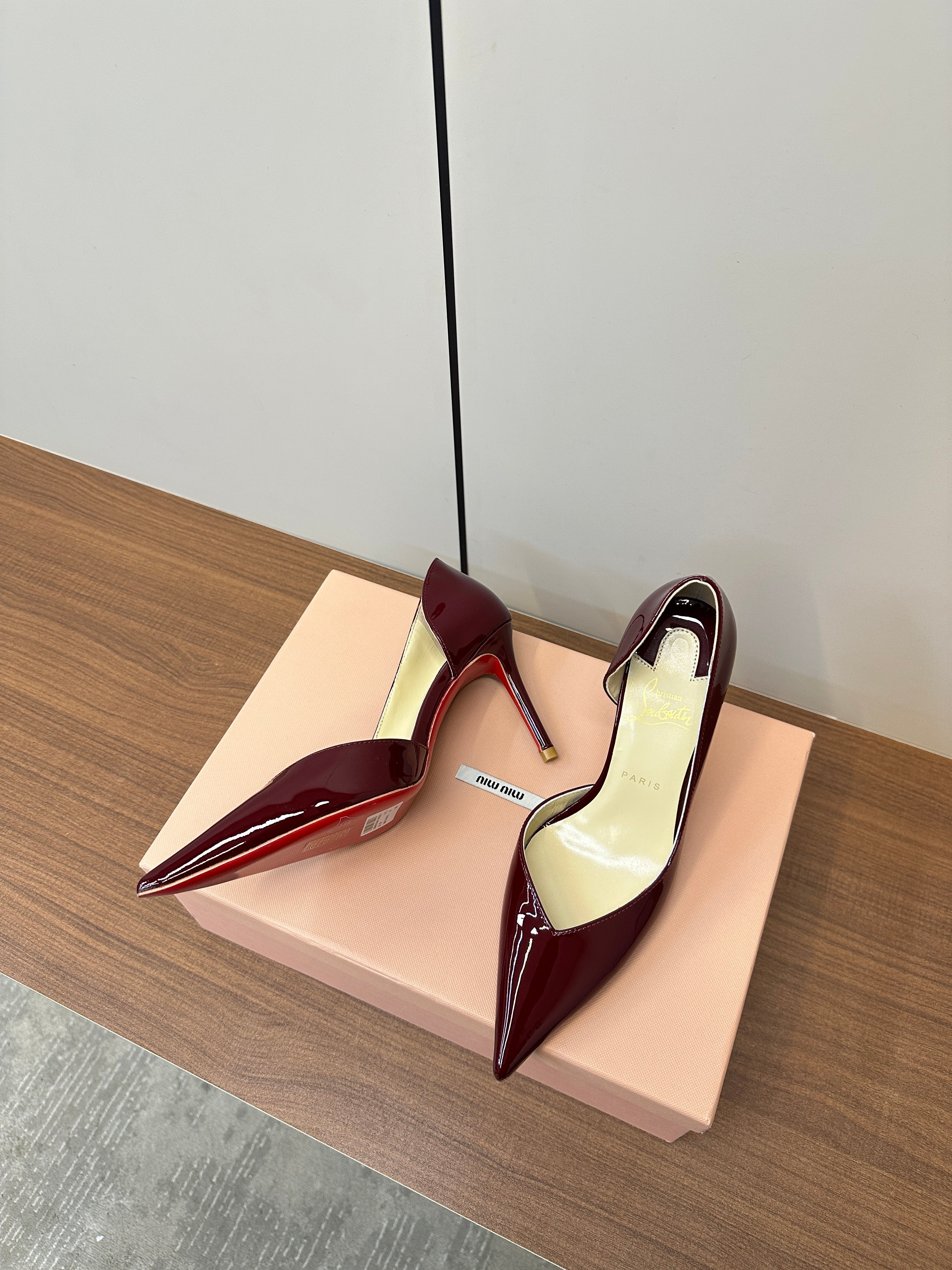 IRIZA PUMPS 85MM IN BURGUNDY PATENT CALFSKIN