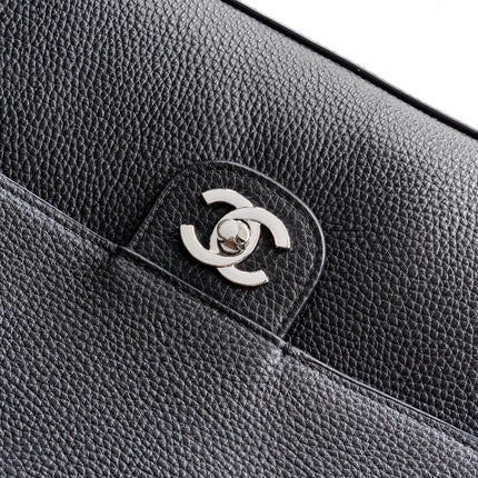 CHANEL 26S SOUPLISSIMO MAXI FLAP MEDIUM 32 IN BLACK GRAINED CALFSKIN SILVER HARDWARE