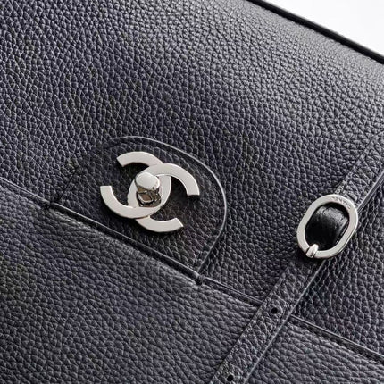 CHANEL 26S SOUPLISSIMO MAXI FLAP 39 IN BLACK GRAINED CALFSKIN SILVER HARDWARE
