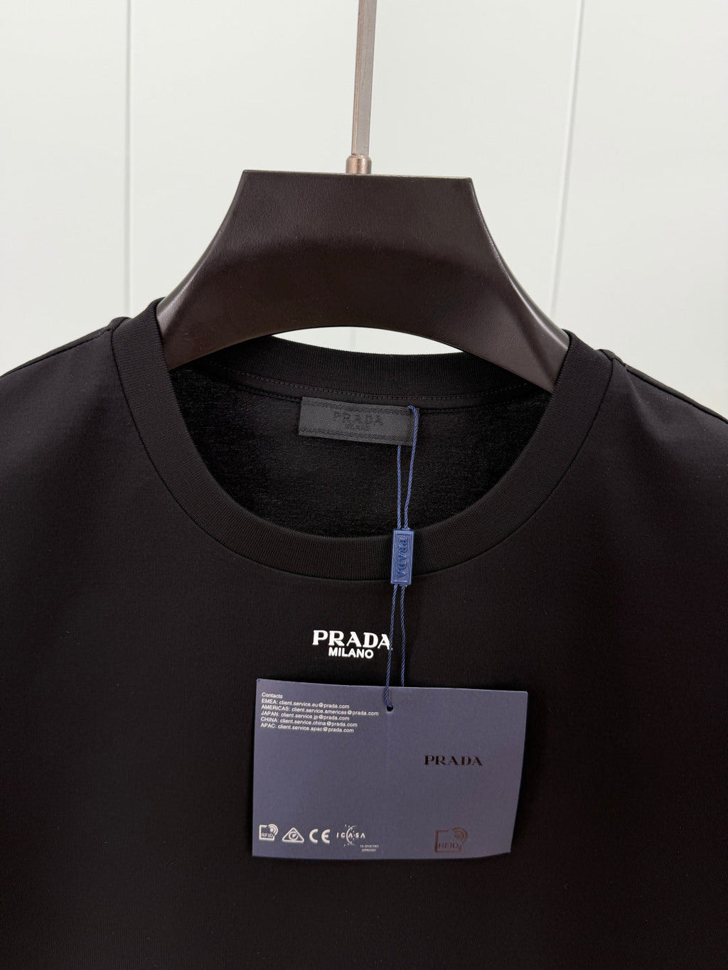 PRADA 26S SHORT SLEEVED T-SHIRT 720