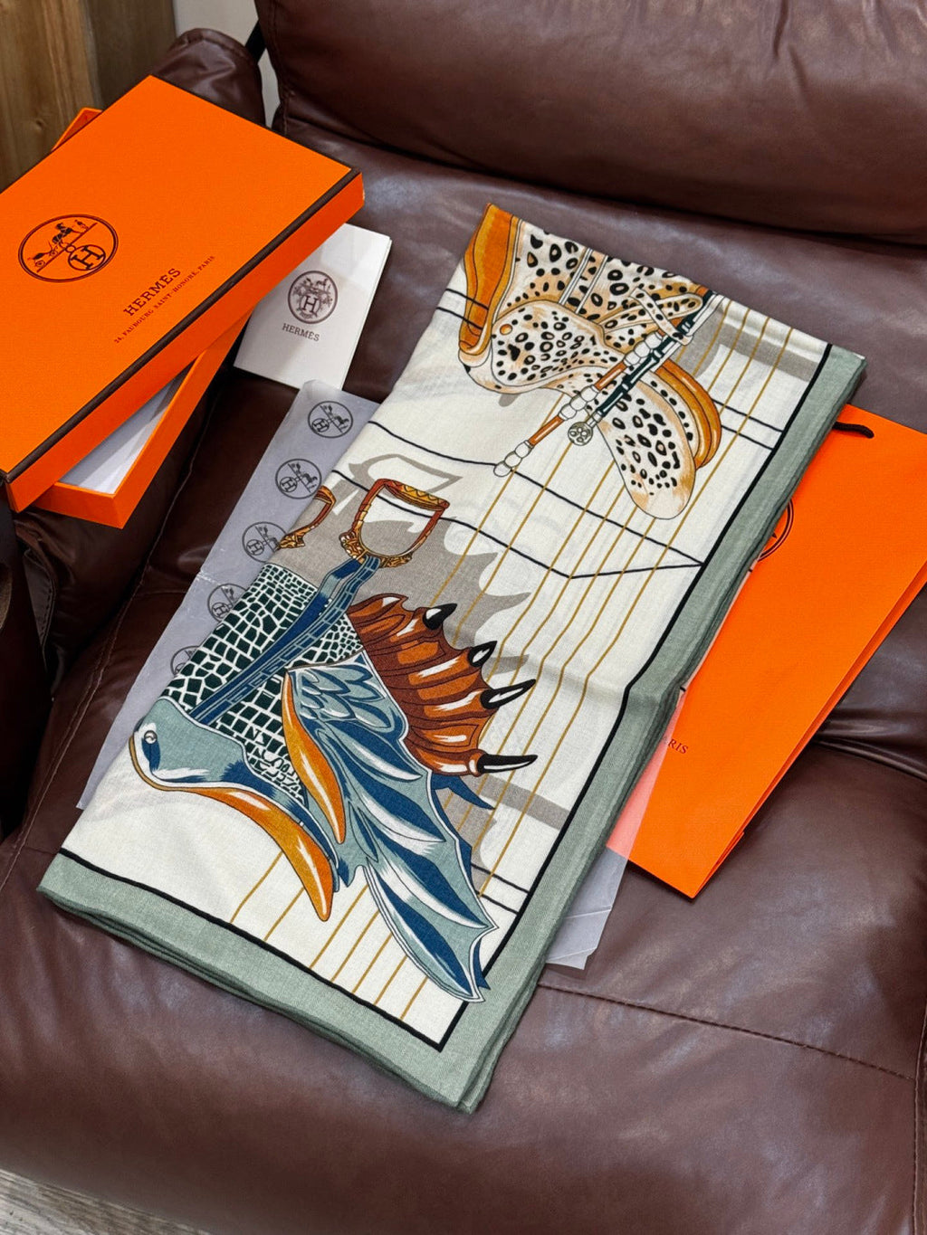 HERMES 25S SCARF 140 IN SILK CASHMERE 989484
