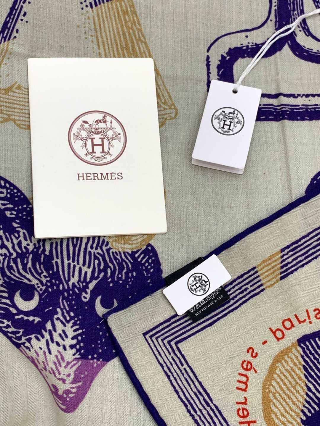 HERMES 25S SCARF 137 IN SILK CASHMERE 991688