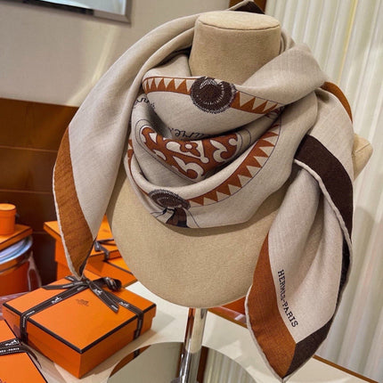 HERMES 26S SCARF 140 IN CASHMERE AND SILK 304240