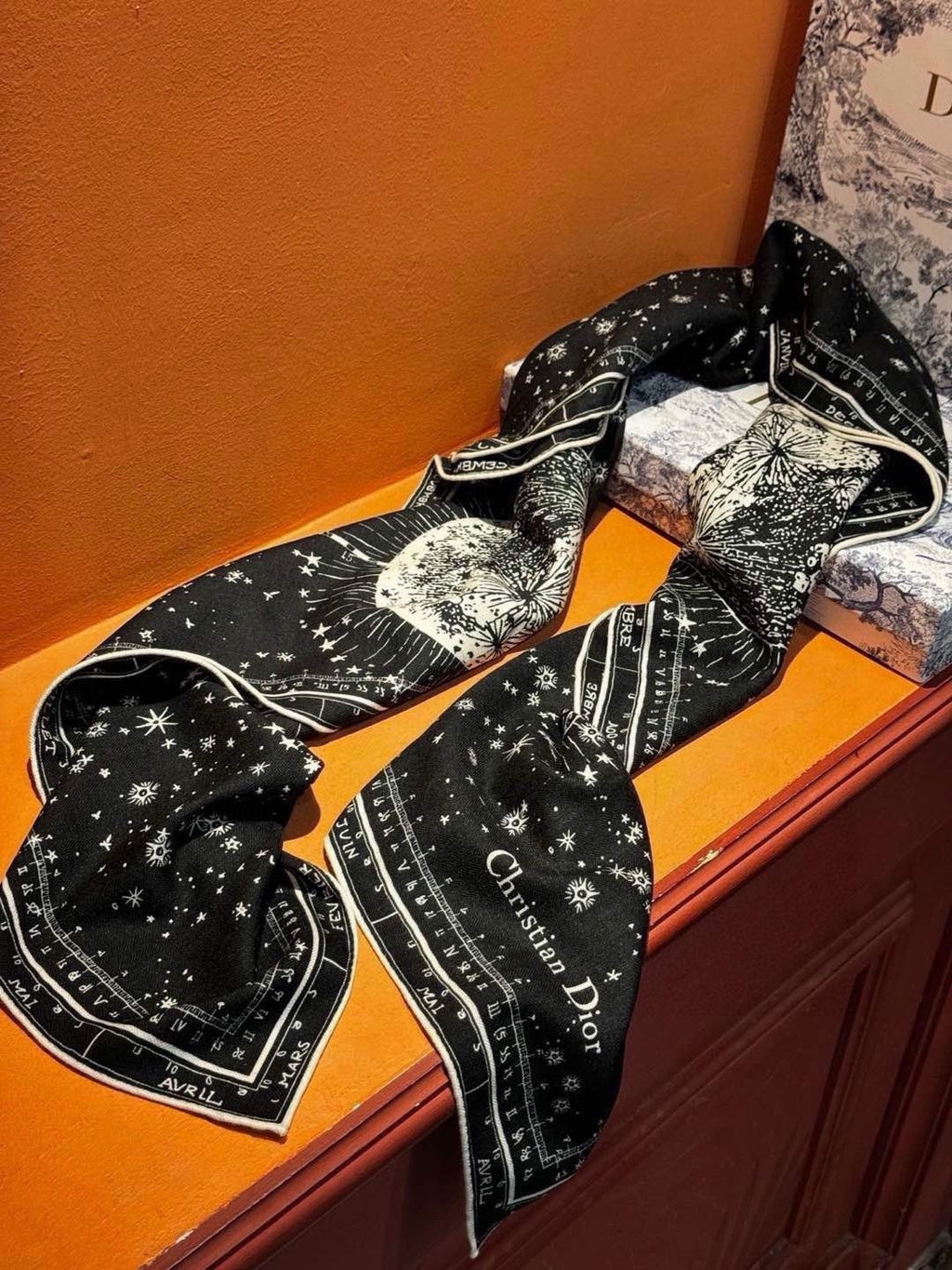 DIOR 26S SCARF 140CM IN CASHMERE SILK 304690