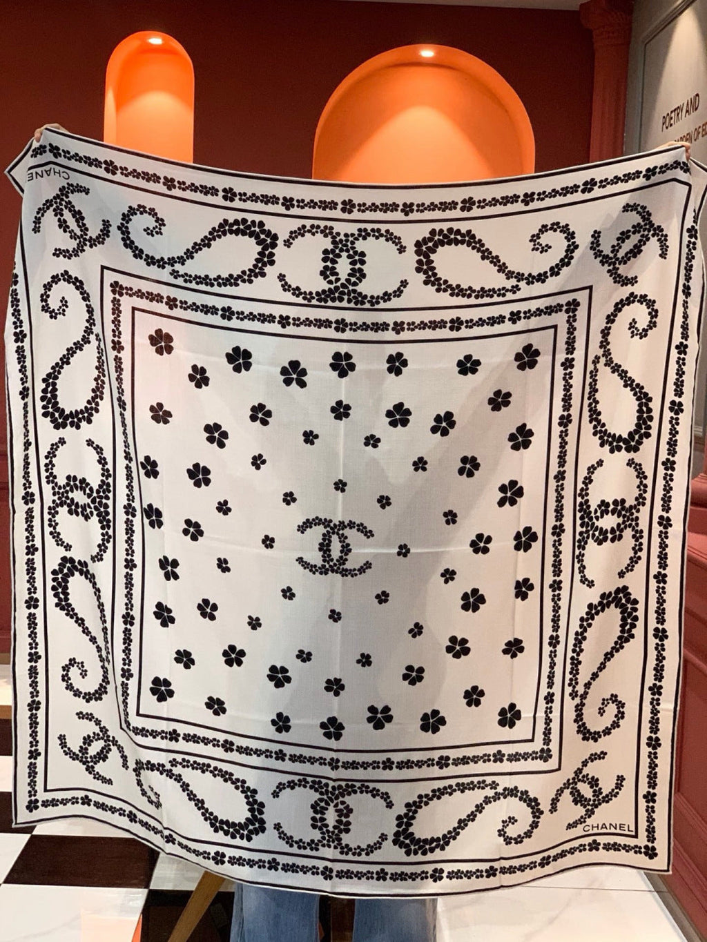 CHANEL 26S SCARF 135 IN CASHMERE AND SILK 309370
