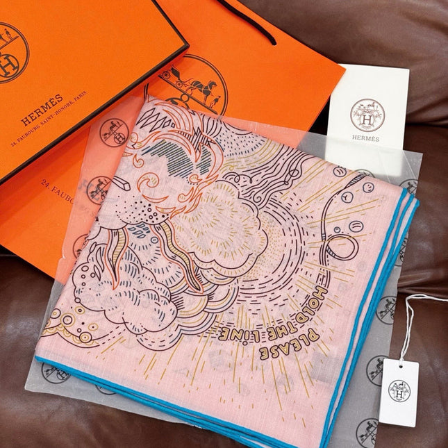 HERMES 26S PRINTED SQUARE SCARF 135 IN SILK 311975