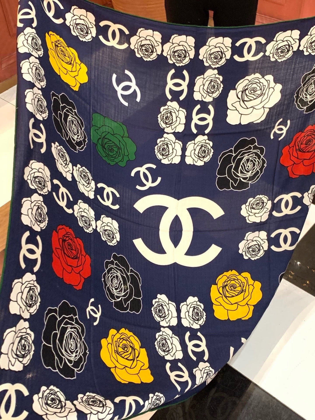 CHANEL 26S SCARF 140 IN SILK AND CASHMERE 313321