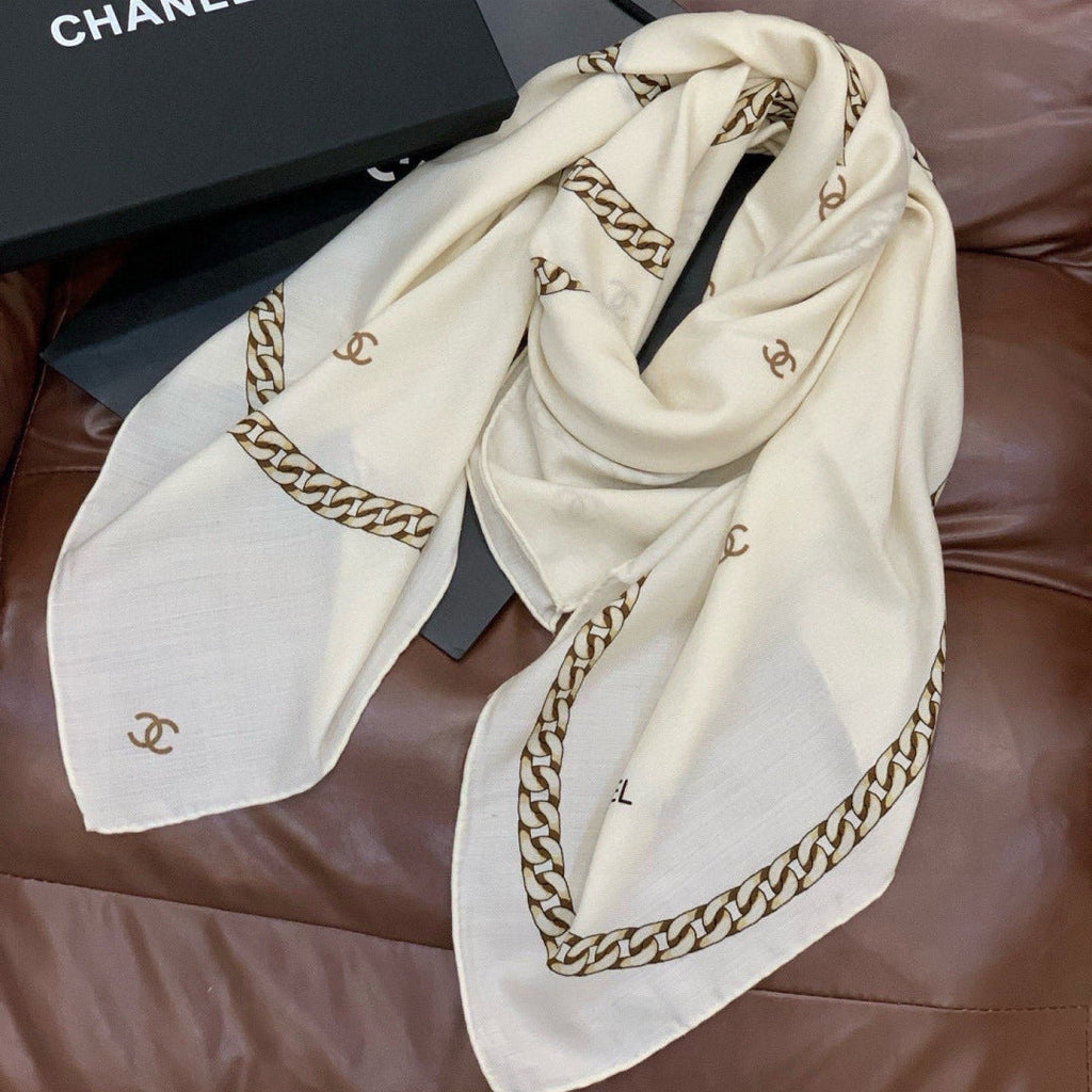 CHANEL 26S SCARF 135 IN SILK AND CASHMERE 313344