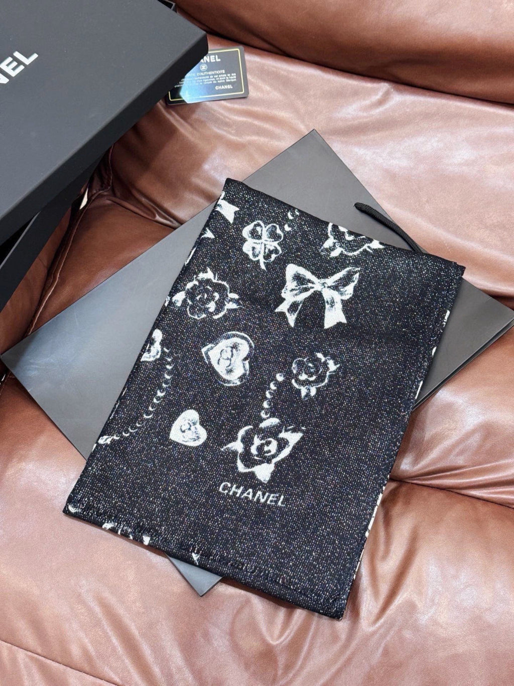 CHANEL 26S PRINTED SHAWL 200 IN SILK 313396