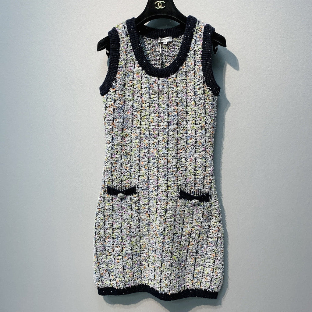 CHANEL 26S SLEEVELESS CREW NECK DRESS 823