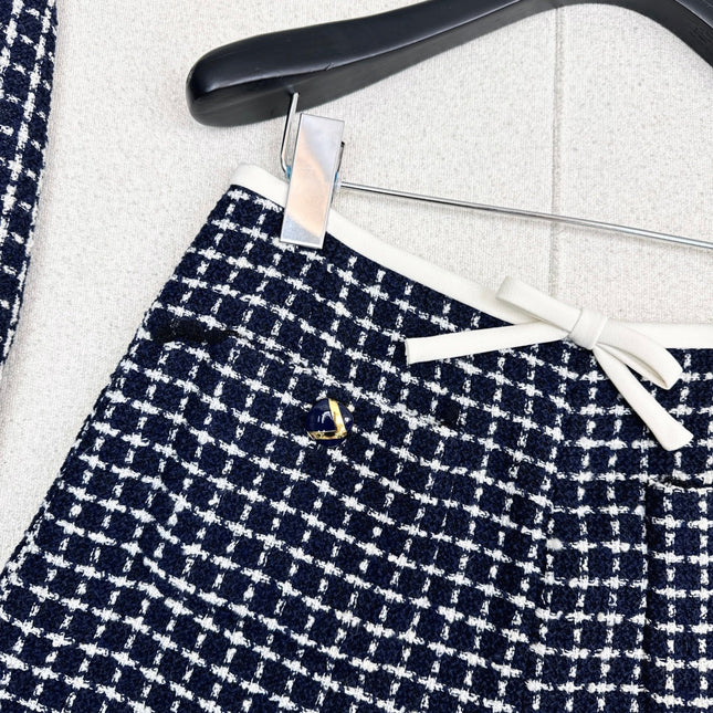 VALENTINO 26S WOOL SHORTS STYLE 17