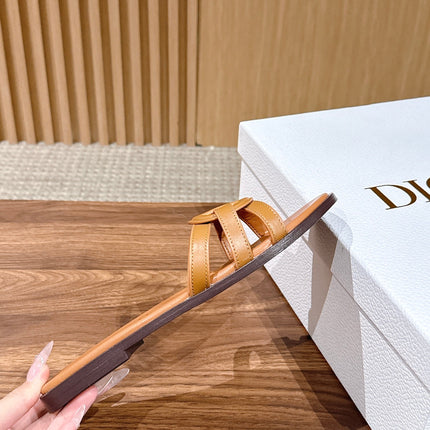DIOR 26S SLIDE SANDALS IN CARAMEL BROWN CLUB WOVEN CALFSKIN