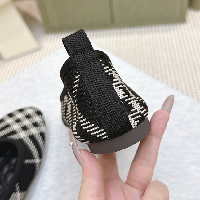BURBERRY 26S BALLET FLATS IN BLACK AND WHITE KNIT STYLE 2