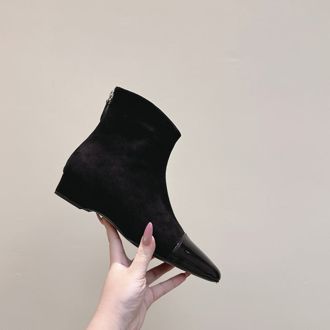 ALAIA 26S ANKLE BOOTS IN BLACK SUEDE AND GLOSSY CALFSKIN