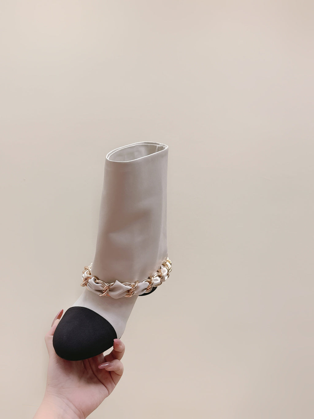 CHANEL 25S CALF-LENGTH BOOTS 45MM IN WHITE AND BLACK CALFSKIN GOLD HARDWARE