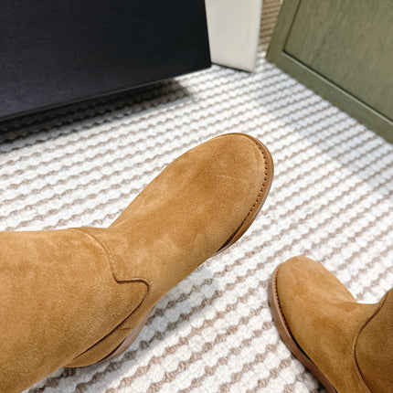 CHANEL 25S KNEE-HIGH BOOTS IN CARAMEL SUEDE GOLD HARDWARE