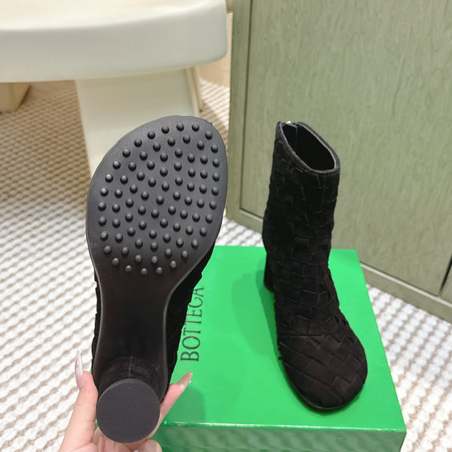 BOTTEGA VENETA 26S INTRECCIATO BOOTS 70 MM IN BLACK SUEDE