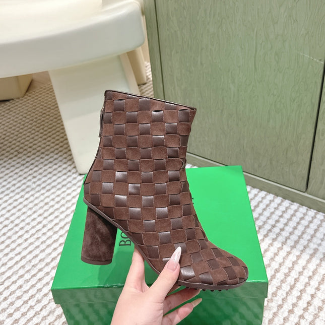BOTTEGA VENETA 26S INTRECCIATO BOOTS 70 MM IN DARK BROWN SUEDE AND LAMBSKIN