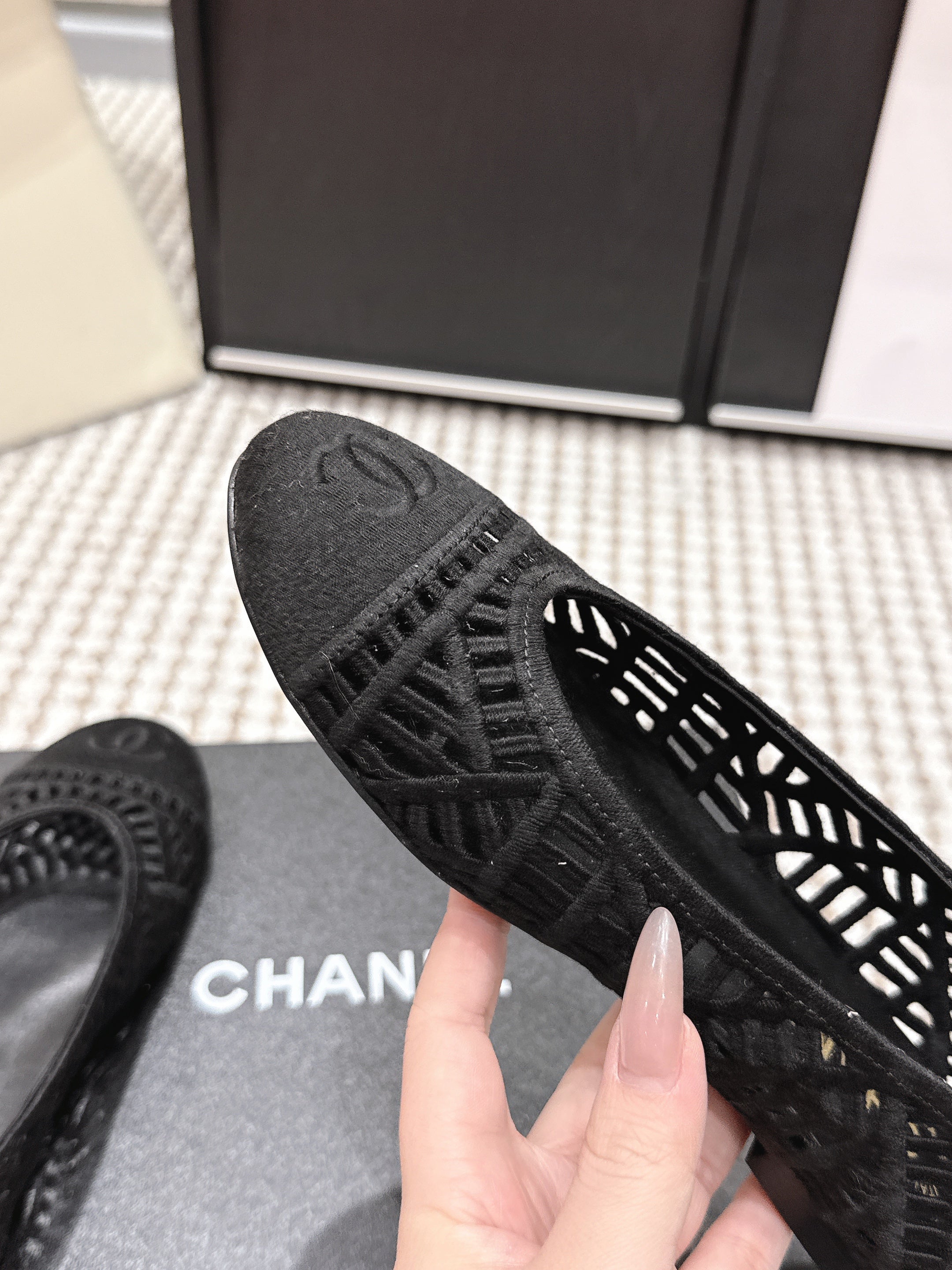 CHANEL 26S BALLET FLATS IN BLACK MESH AND FABRIC
