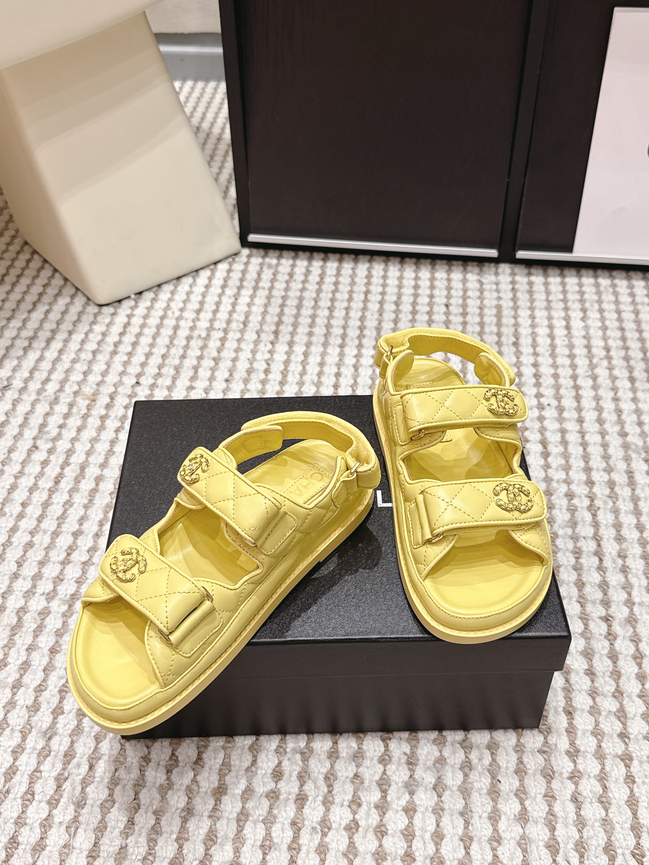 CHANEL 26S QUILTED DAD SANDALS IN YELLOW CALFSKIN