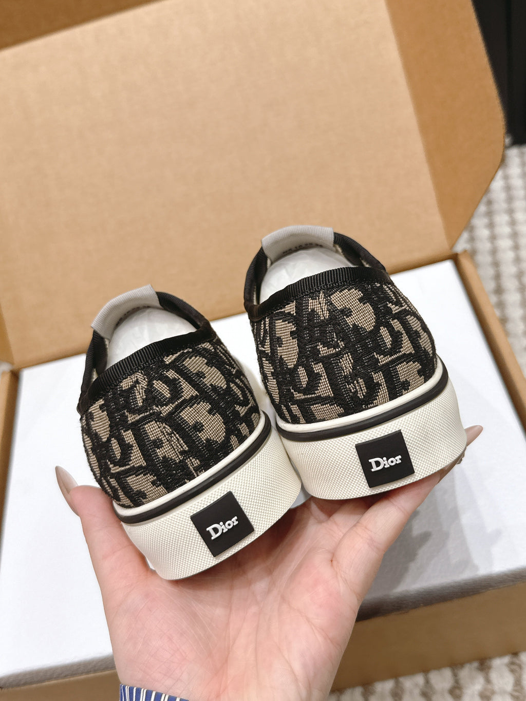 DIOR 26S SALTWIND SNEAKER IN BROWN BLACK FABRIC