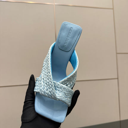 BOTTEGA VENETA 26S HEELED SANDALS 95 MM IN LIGHT BLUE CALFSKIN AND RAFFIA