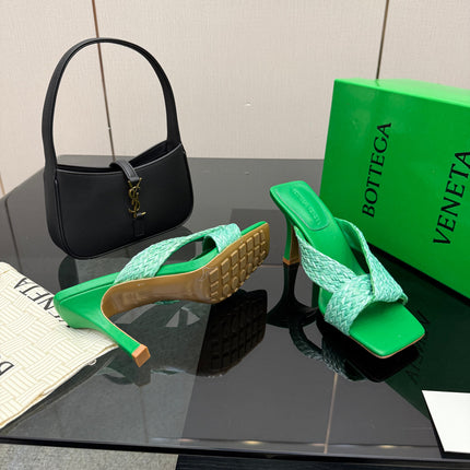 BOTTEGA VENETA 26S HEELED SANDALS 95 MM IN GREEN CALFSKIN AND RAFFIA