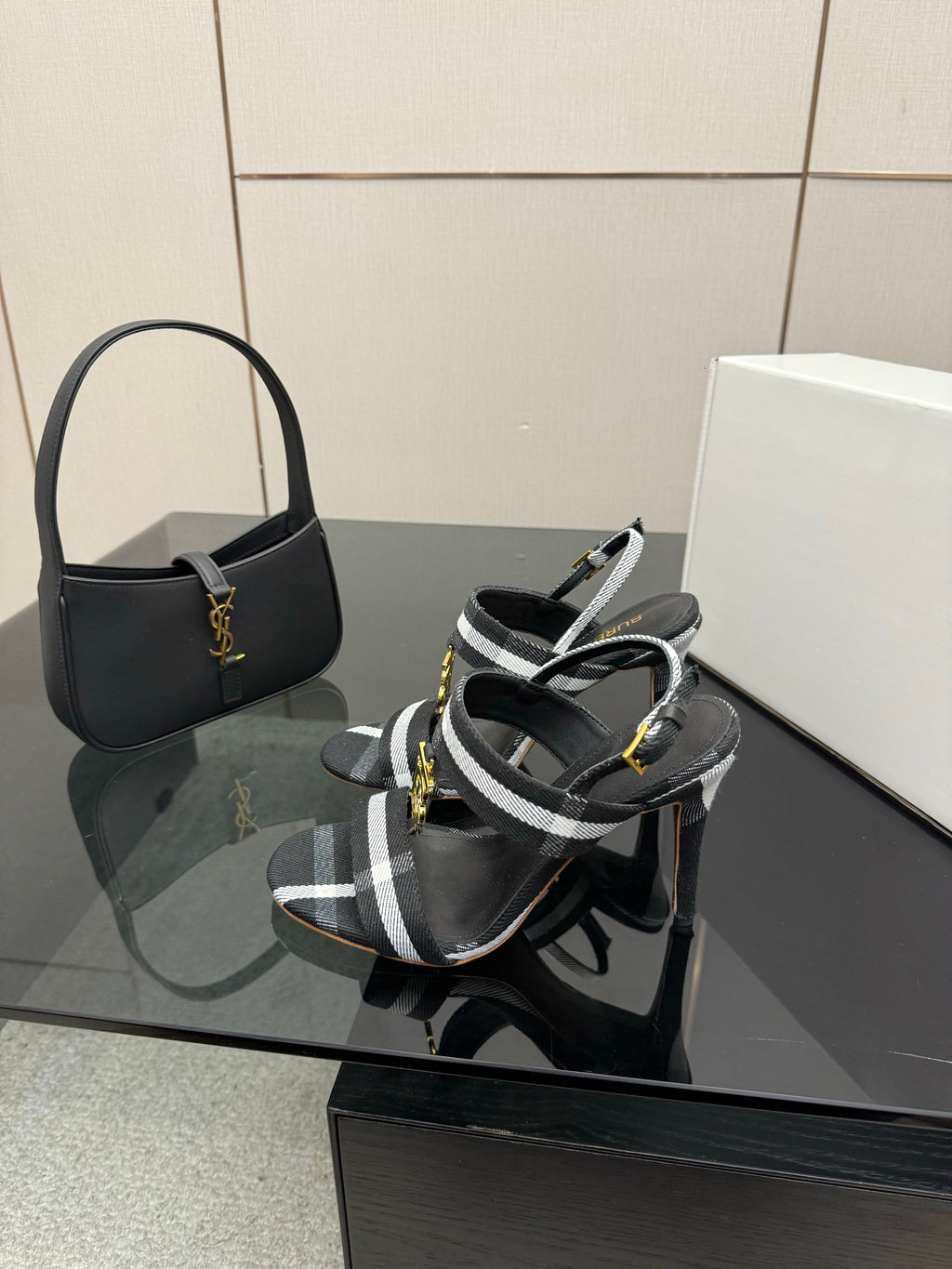 BURBERRY 26S HIGH-HEELED SANDALS 100 MM IN BLACK AND WHITE STRIPES FABRIC