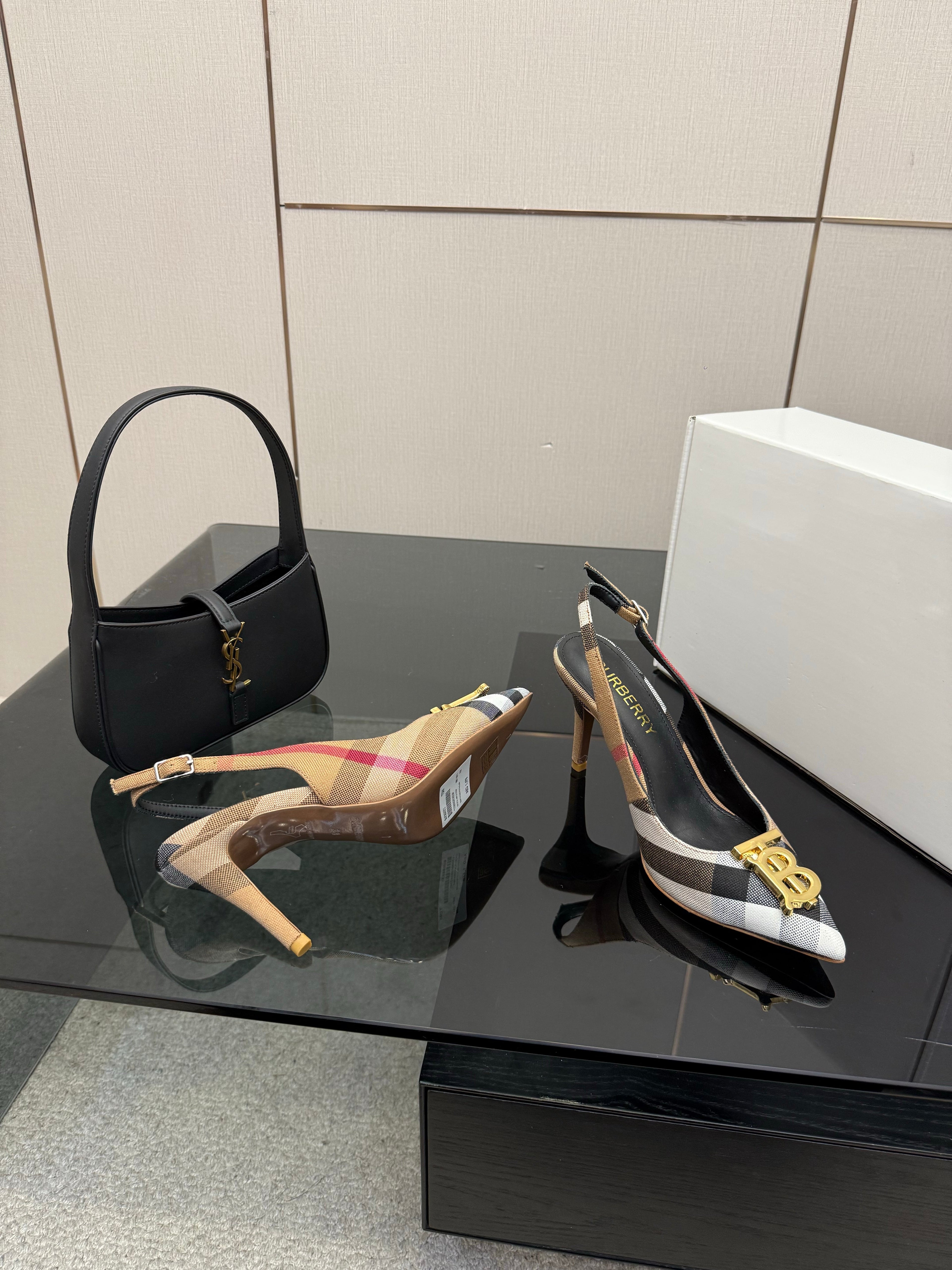 BURBERRY 26S SLINGBACK HEELS 85 MM IN STRIPED COLOR COORDINATION FABRIC WITH GOLD HARDWARE STYLE 5