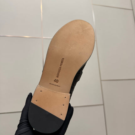 BOTTEGA VENETA 26S LOAFERS IN BLACK TECHNICAL WOVEN CALFSKIN STYLE 4